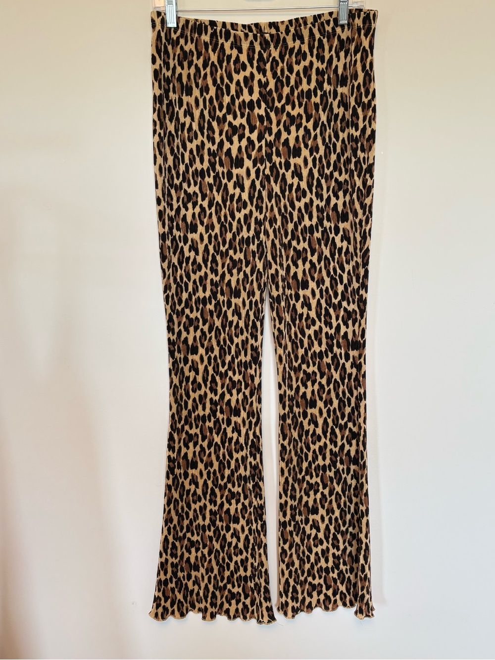 1.STATE Leopard Print Plisse Pleated Flare Pants L High Rise Elastic Waist Boho